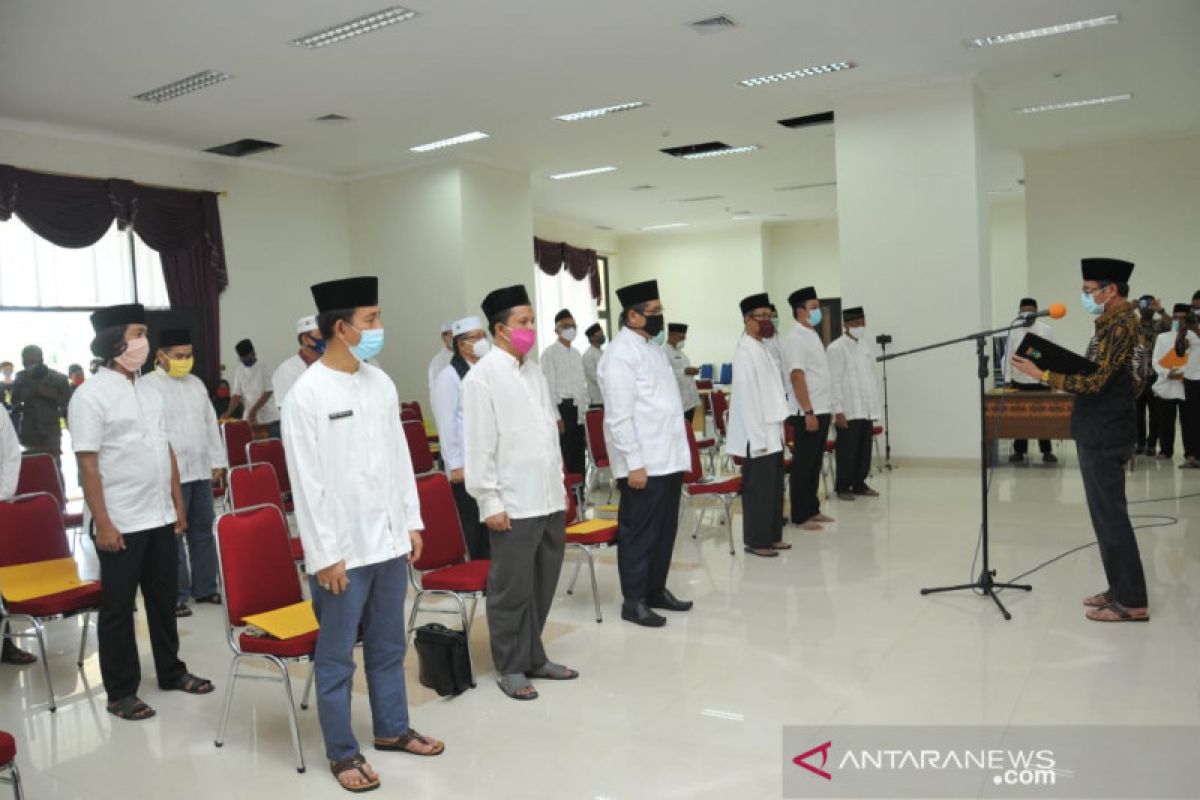 Gubernur kukuhkan pengurus masjid raya periode 2020-2024, dukung program pemprov Sumbar