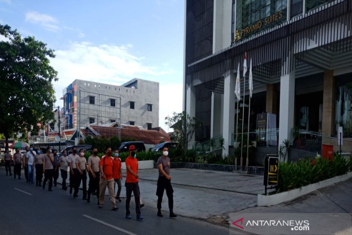 Cegah COVID-19, Kapolsek Banteng ajak personel olahraga pagi