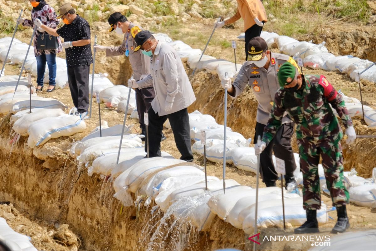 Polda Gorontalo musnahkan sebanyak 36,7 ribu liter minuman keras