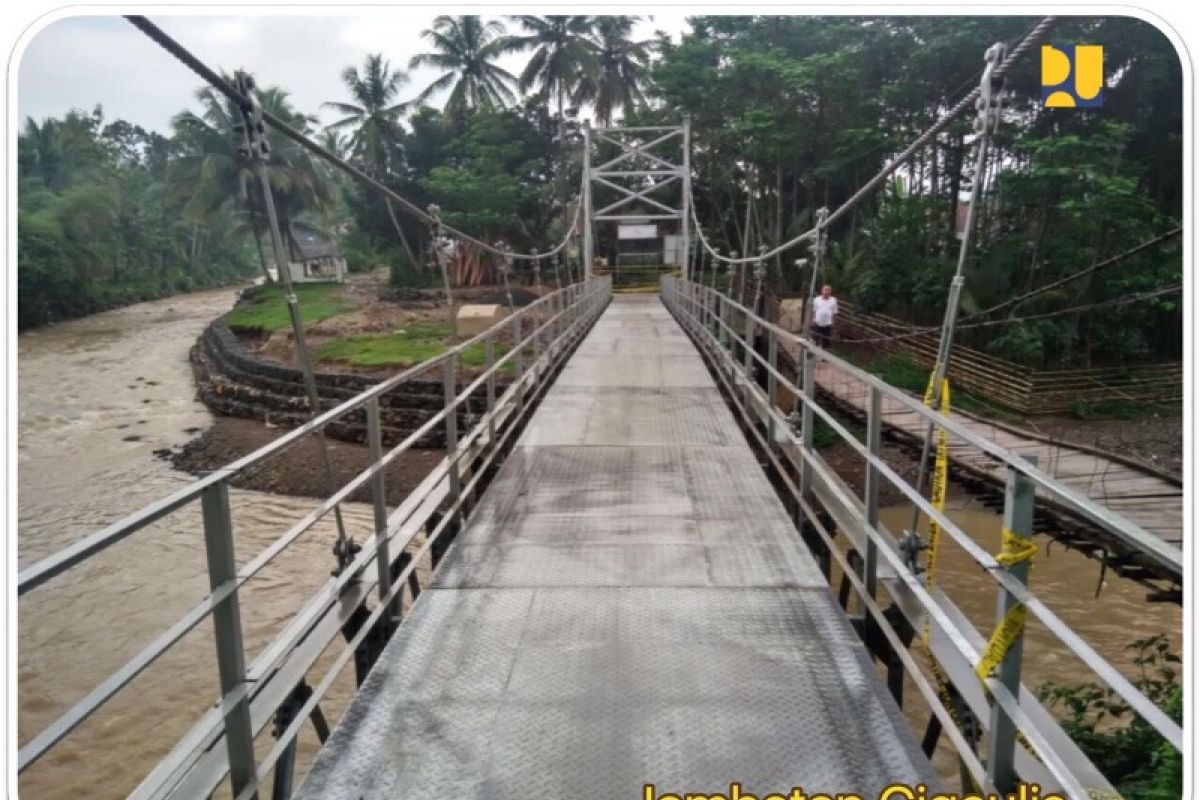 Tahun ini Kementerian PUPR akan bangun 38 jembatan gantung di 16 provinsi