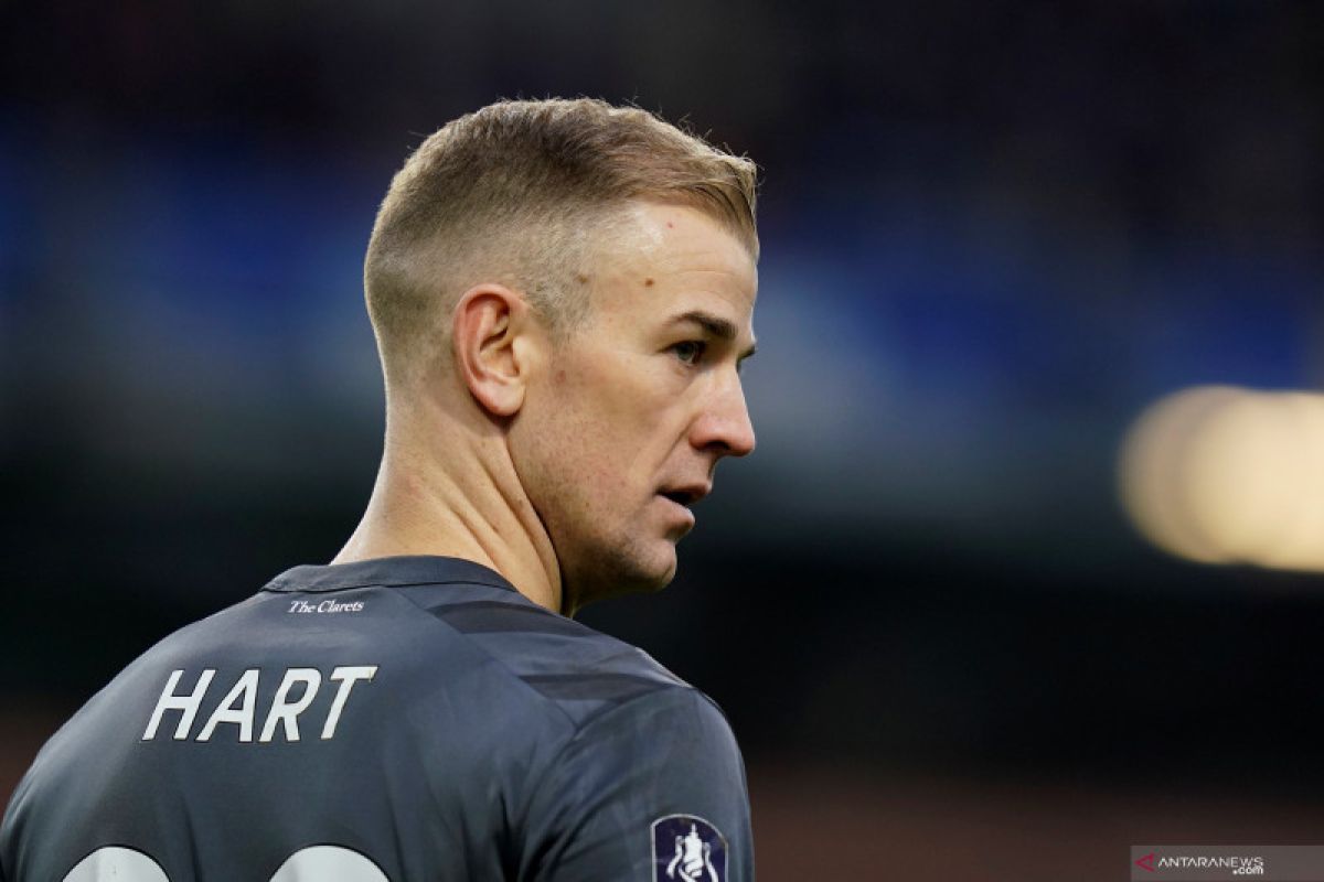 Tottenham datangkan kiper Joe Hart dalam status bebas transfer