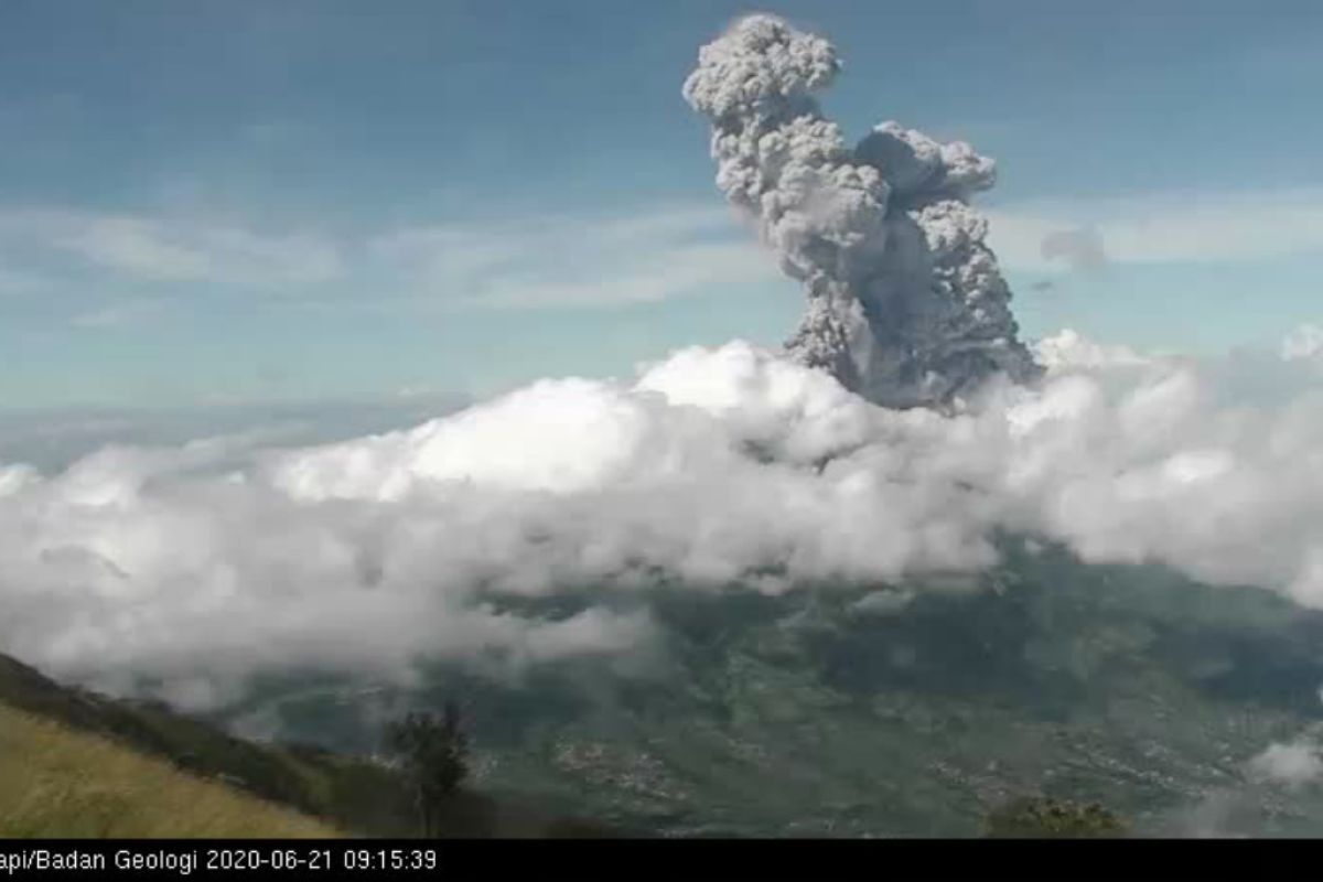 BPPTKG:  Gunung Merapi kembali erupsi