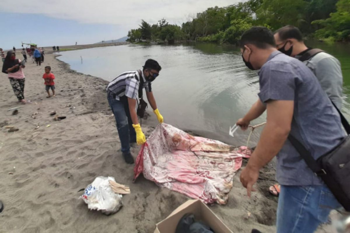 Jasad bayi berbungkus plastik ditemukan di muara sungai Desa Meninting