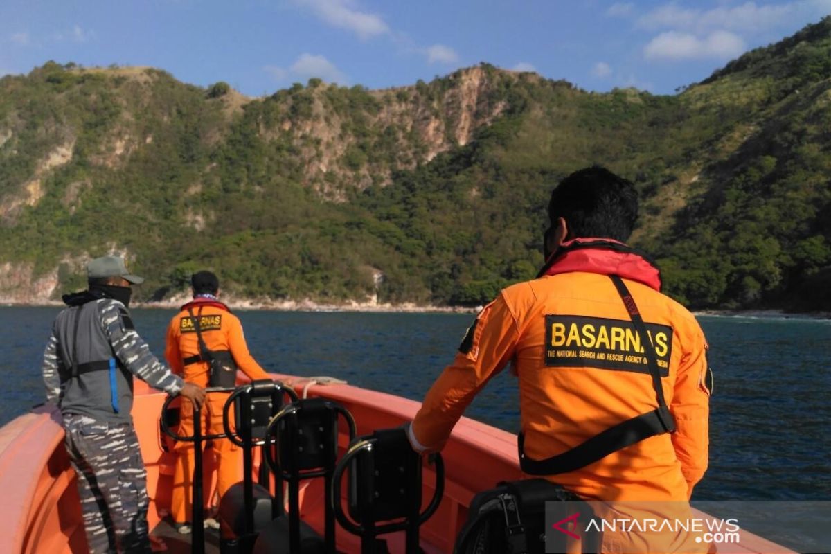 Basarnas : Korban tenggelam di perairan Lamakera belum ditemukan