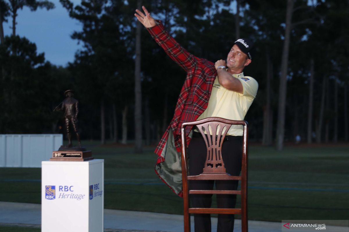 Pegolf  Webb Simpson menangi gelar PGA Heritage