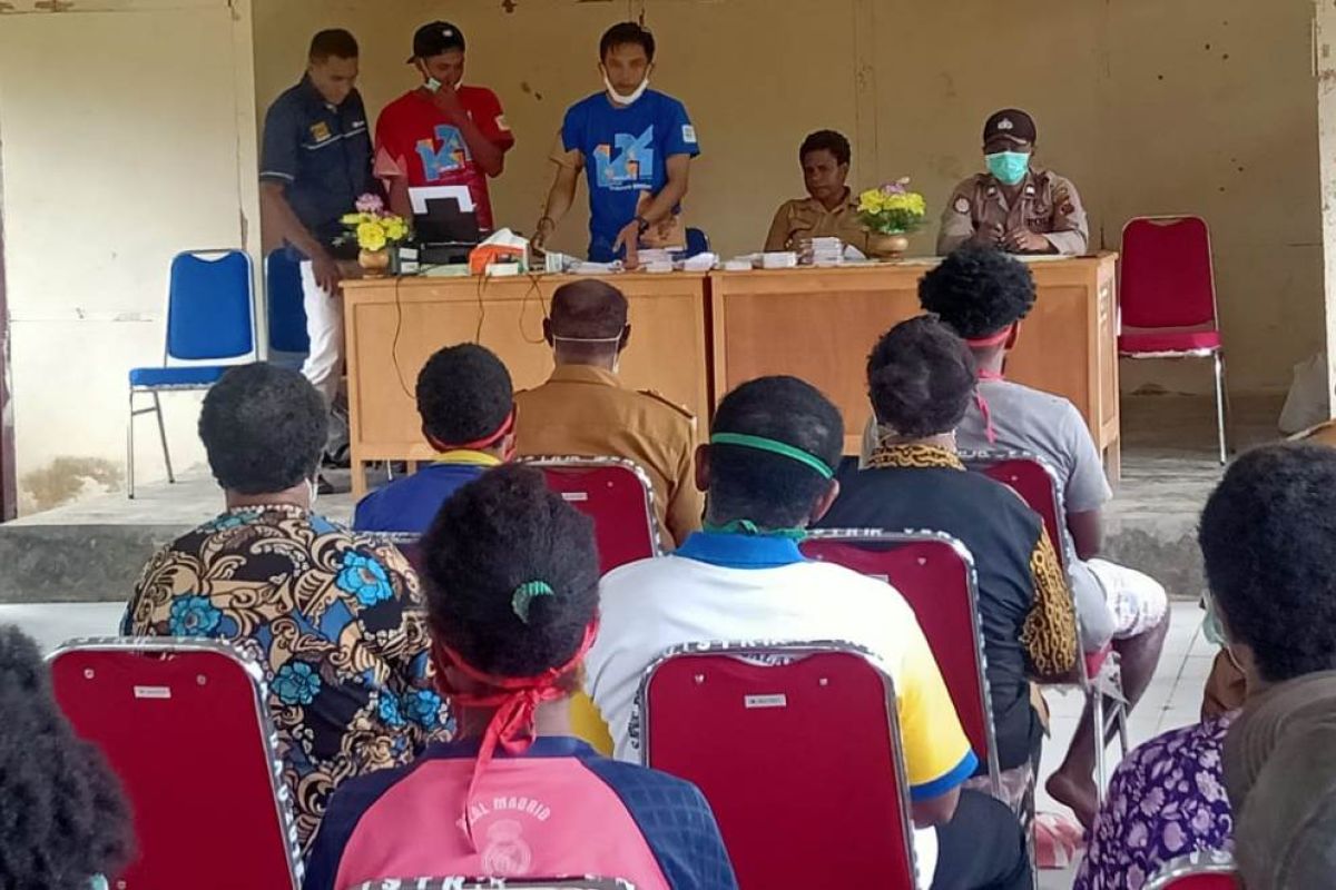 Polisi Mappi kawal pembagian BPNT kepada warga