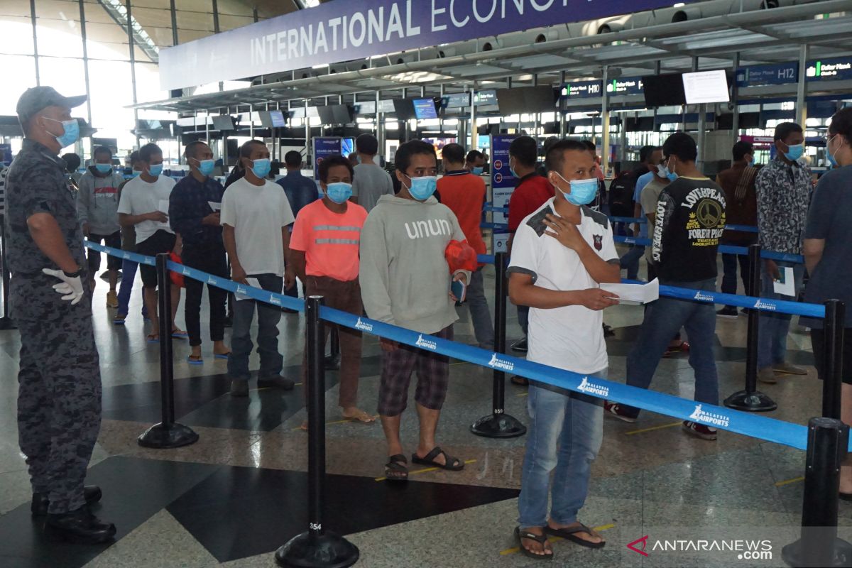 450 WNI tahanan Imigrasi dideportasi dari Malaysia menggunakan Garuda