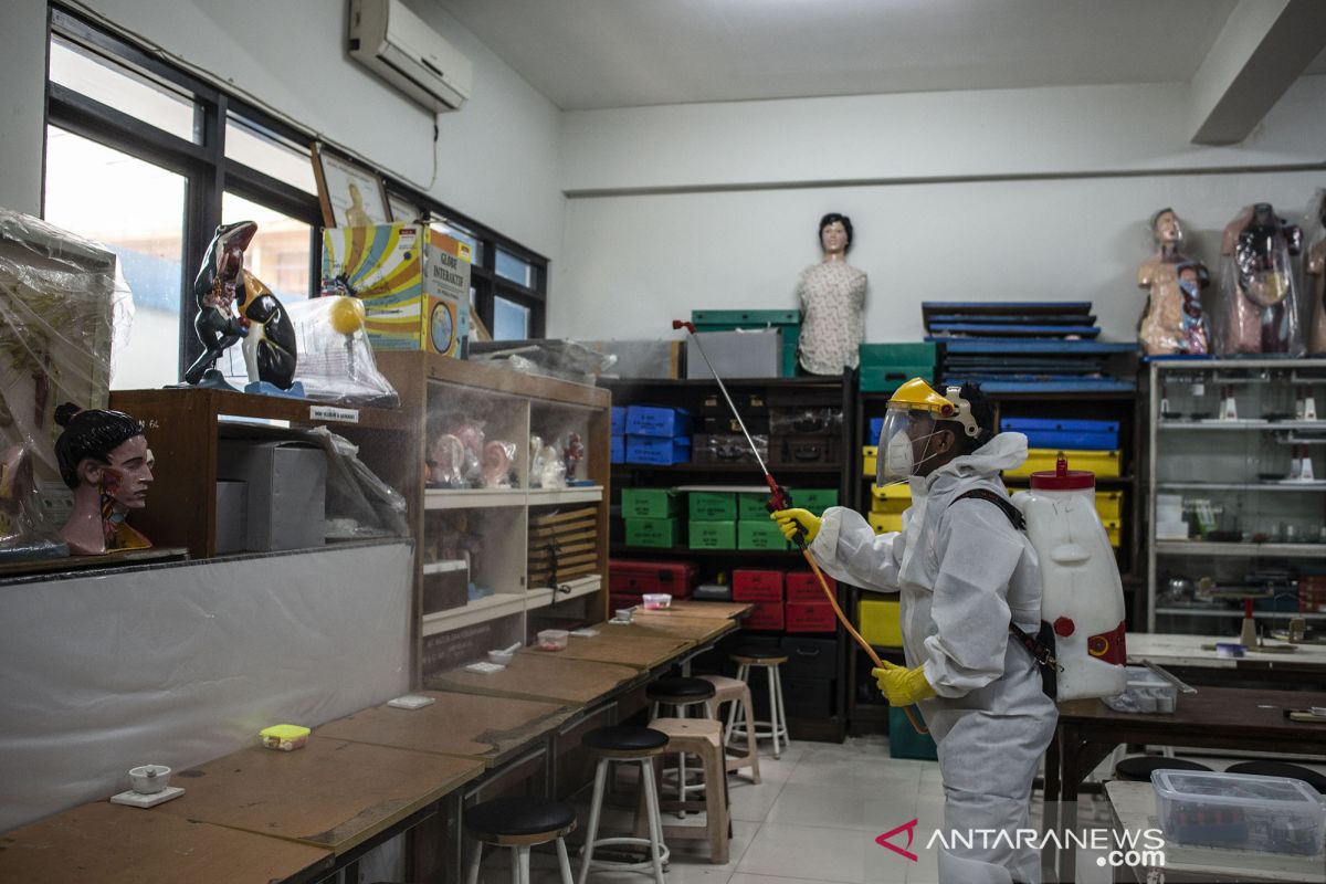 Kelurahan Mangga Dua tak tutup meski pegawainya positif COVID-19