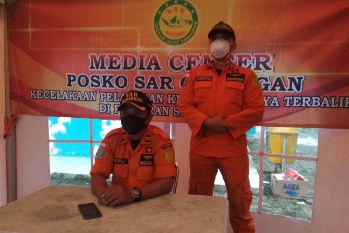 Cuaca buruk, kendala Tim SAR mencari nelayan hilang di Selat Sunda