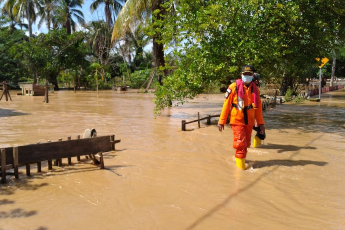 Jumlah pengungsi korban banjir Konawe Utara  2.208 orang