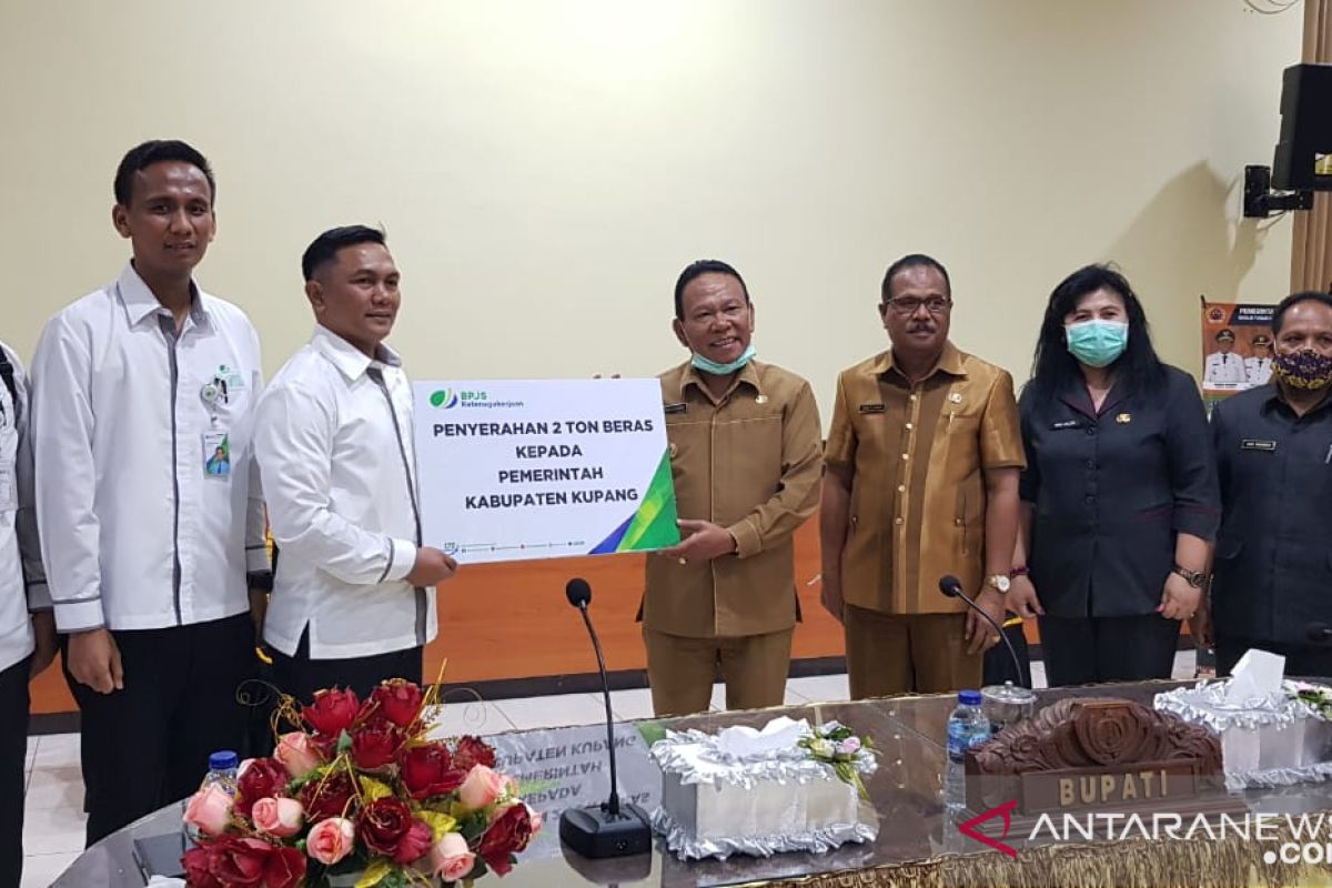 BP Jamsostek NTT bantu beras dan masker untuk Kabupaten Kupang