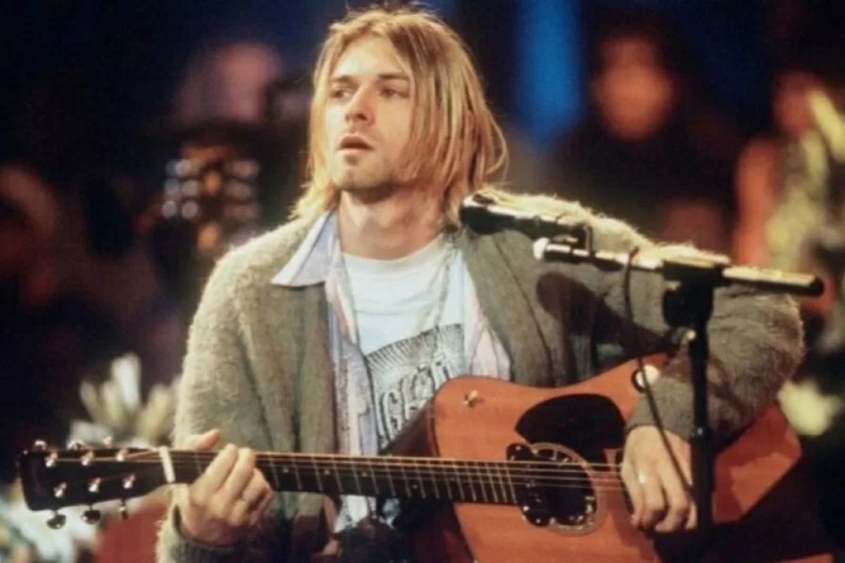 Gitar Kurt Cobain di terjual seharga Rp85 miliar