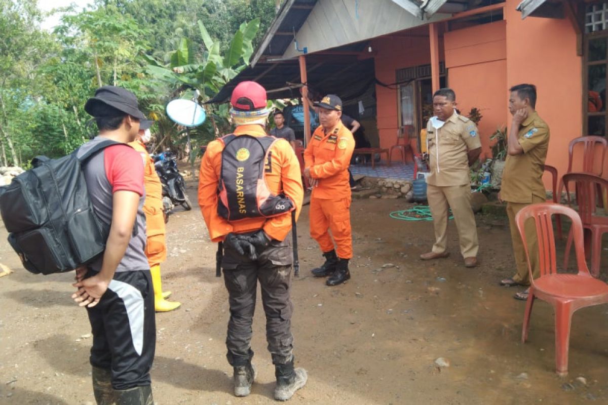 Tim SAR cari pekerja tambang yang hilang setelah izin ke sungai