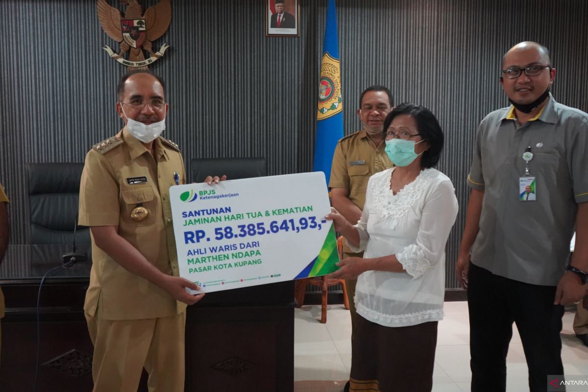 BPJAMSOSTEK NTT distribusikan bantuan COVID-19 untuk Pemkot Kupang