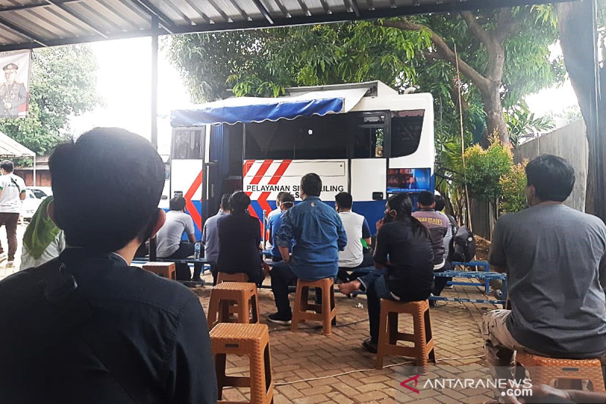 Layanan SIM Keliling hari Sabtu tersedia di lima lokasi