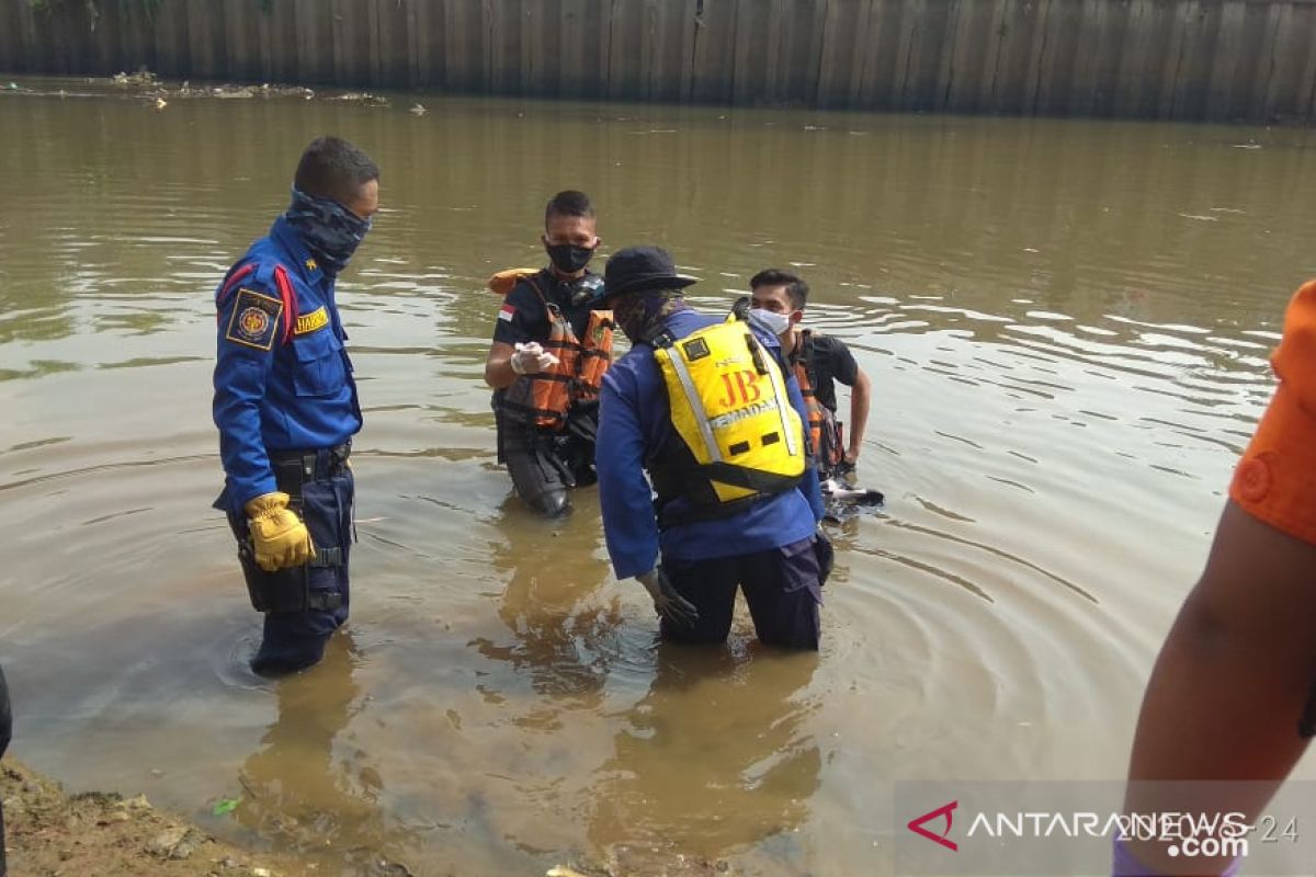 Bocah tenggelam di Pintu Air  Pesanggrahan ditemukan tewas