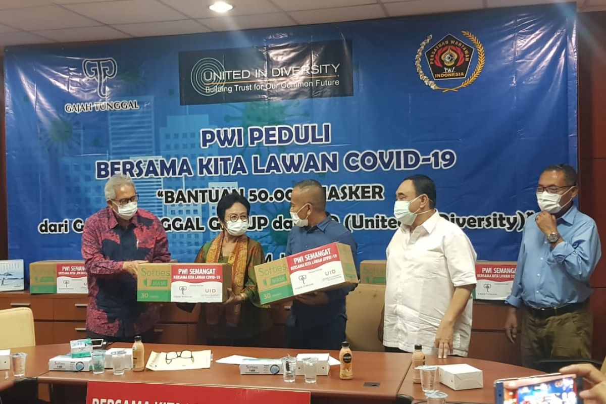 PWI terima bantuan 50.000 masker dari Gajah Tunggal Group