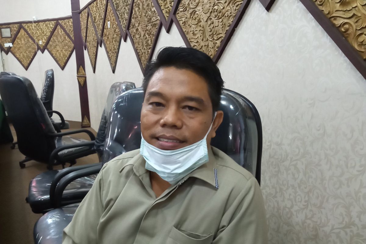 Pimpinan DPRD Padang usul pemangkasan belanja daerah tingkatkan PAD