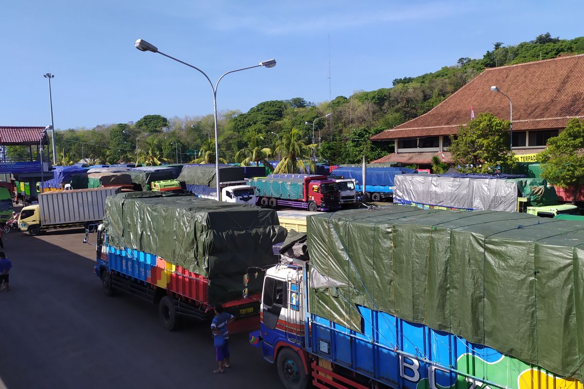 Setelah kapal karam, Pelabuhan Padangbai mampu tampung 120 truk