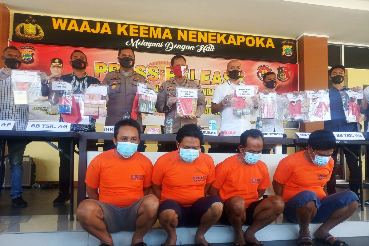 Polda Papua Barat bongkar sindikat penambangan emas ilegal