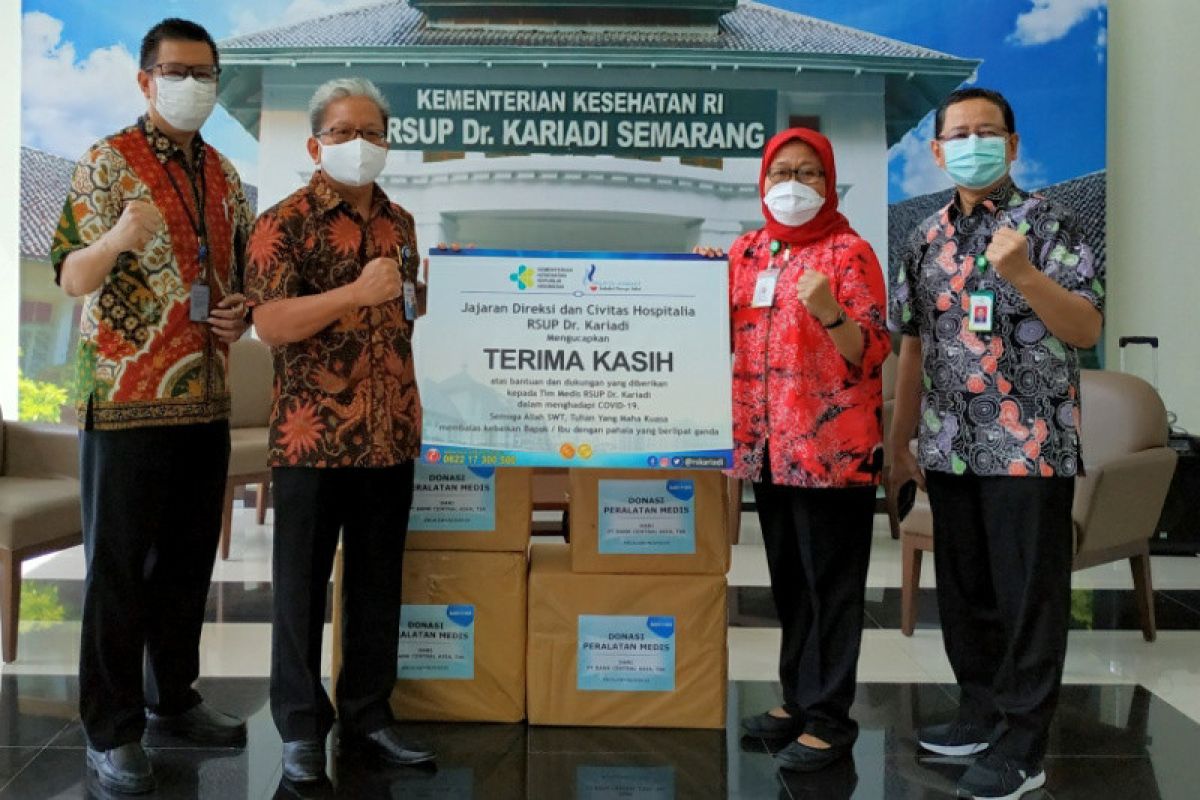 Setelah Sumatera, BCA serahkan bantuan ke Jawa Tengah & Yogyakarta
