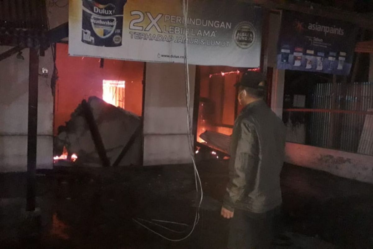 Kebakaran Gudang di Tatahadeng, Kerugian Capai 1 M