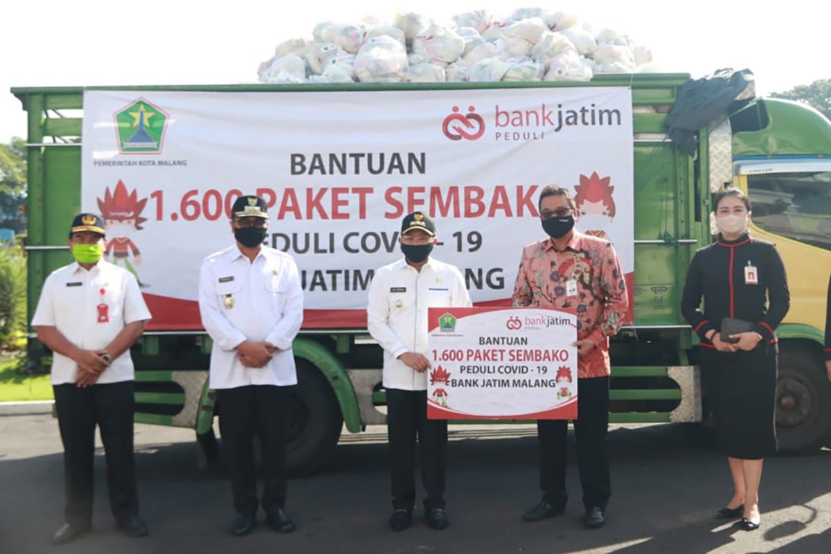 Bank Jatim salurkan 1.600 paket bahan pokok ke Kota Malang