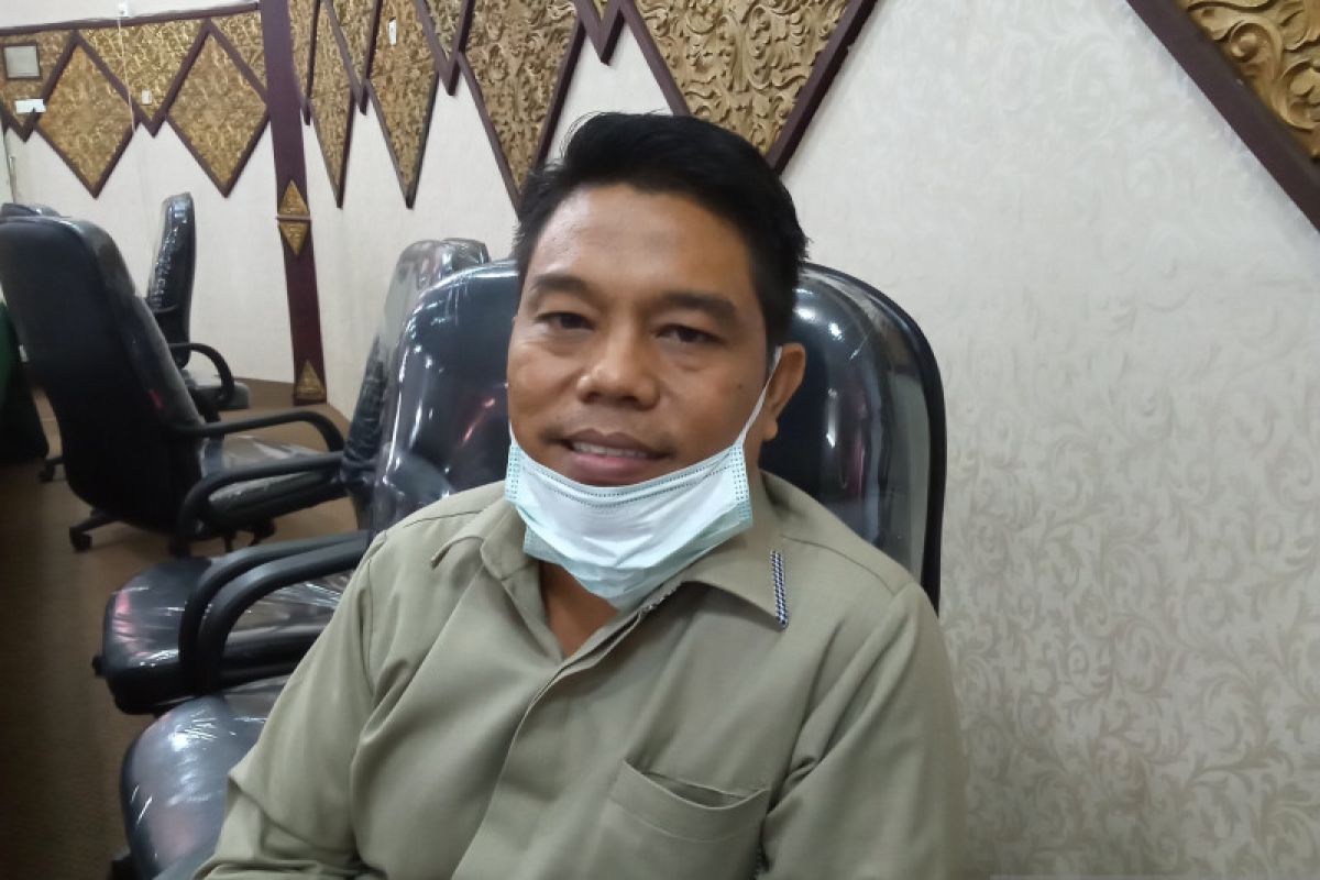 Untuk tingkatkan PAD Padang, legislator usulkan pemangkasan ini