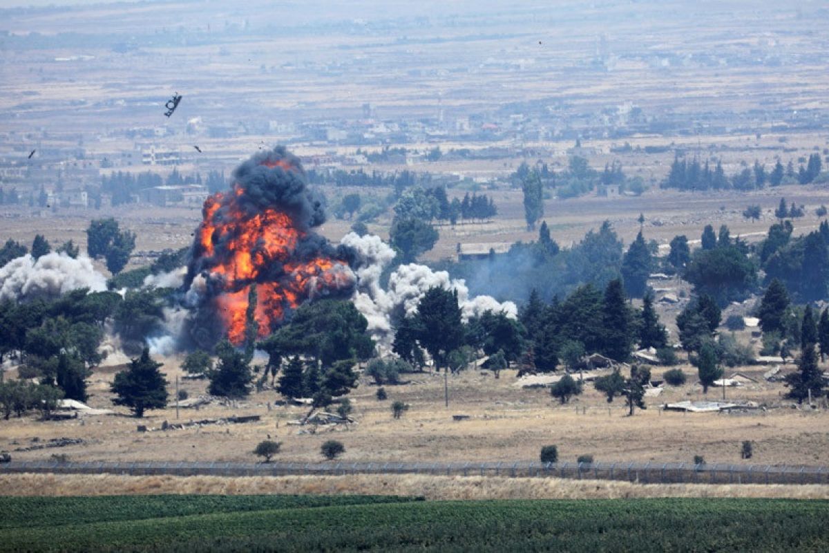 Suriah sebut Israel serang beberapa pangkalan militer di seluruh negeri
