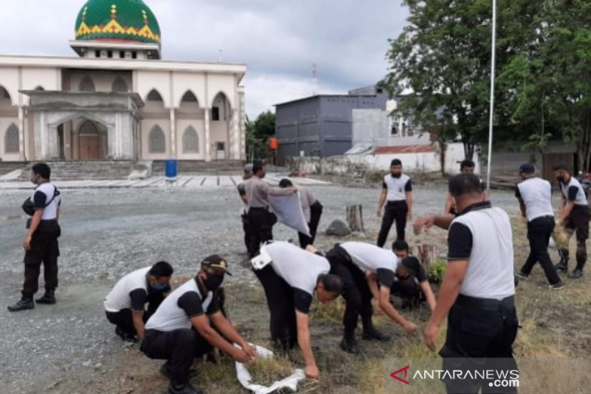 Polres Touna manfaatkan Hari Bhayangkara silaturahim dengan masyarakat