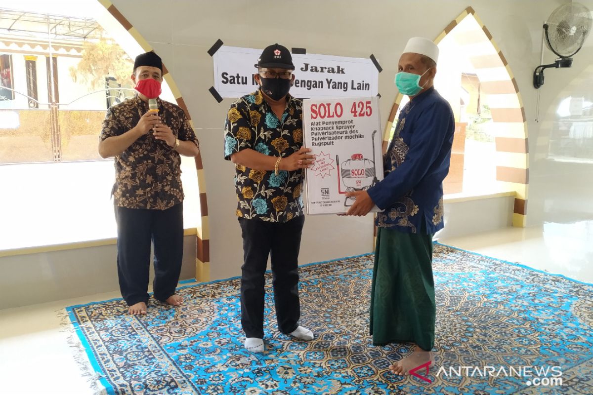 PMI beri pelatihan santri di Jember Jatim cara meracik disinfektan yang aman