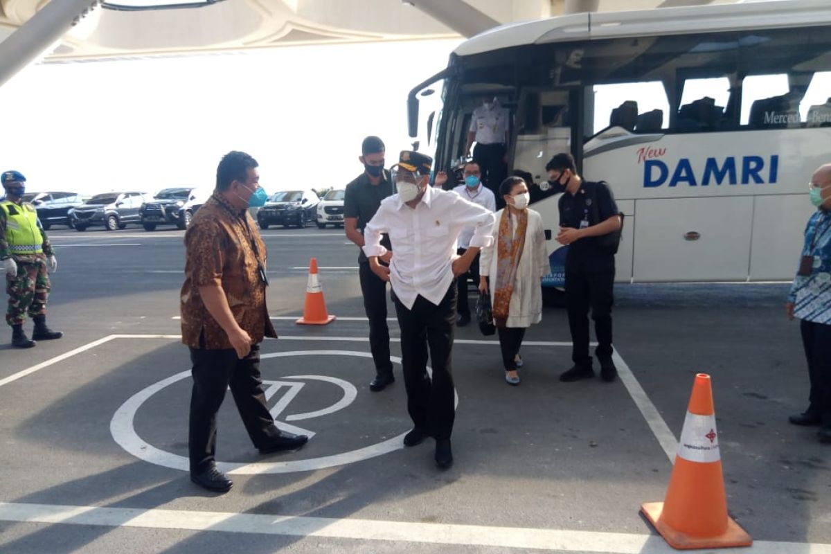 Menhub apresiasi penerapanan protokol kesehatan di Bandara YIA ketat