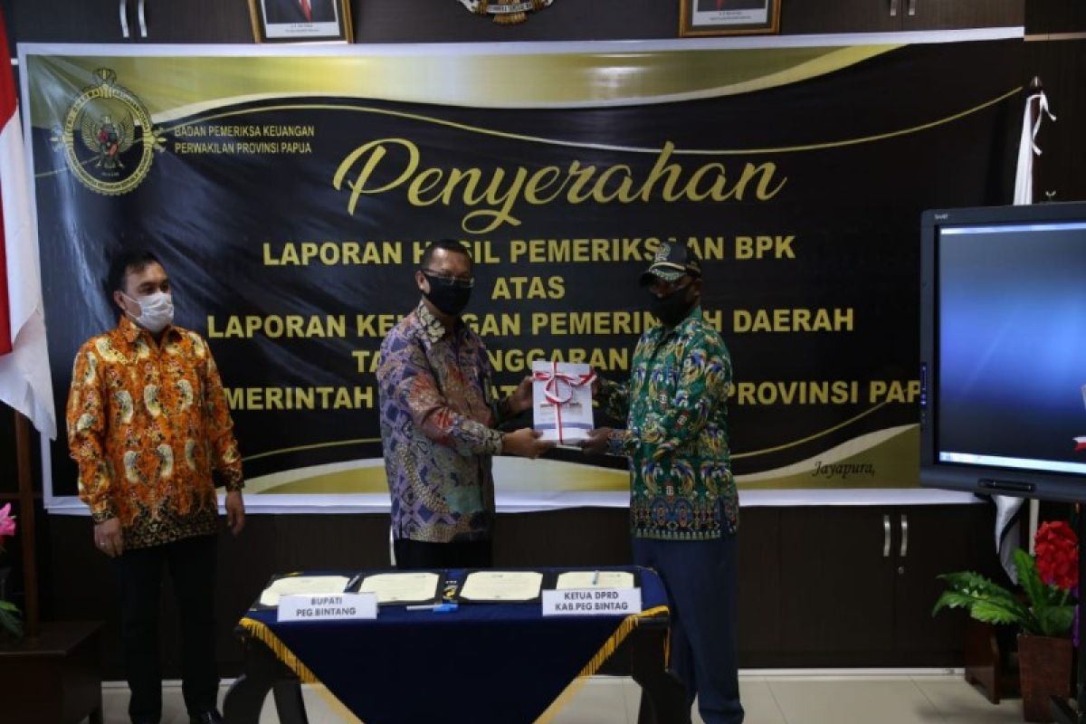 Pemkab Pegbin dapat penilaian WTP pertama kali dari BPK