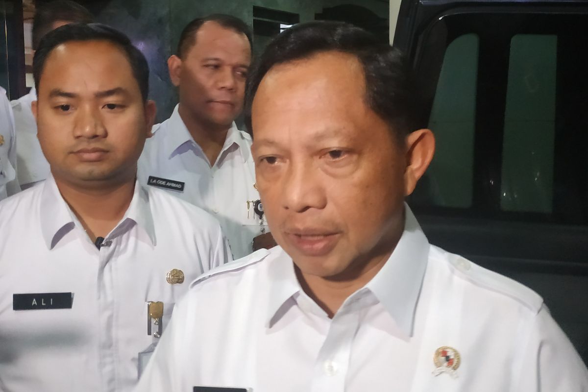 Mendagri Tito Karnavian minta pemda sosialisasikan penerapan tatanan normal baru