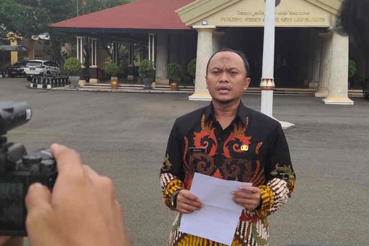 Indramayu targetkan 2.300 warga jalani tes usap COVID-19