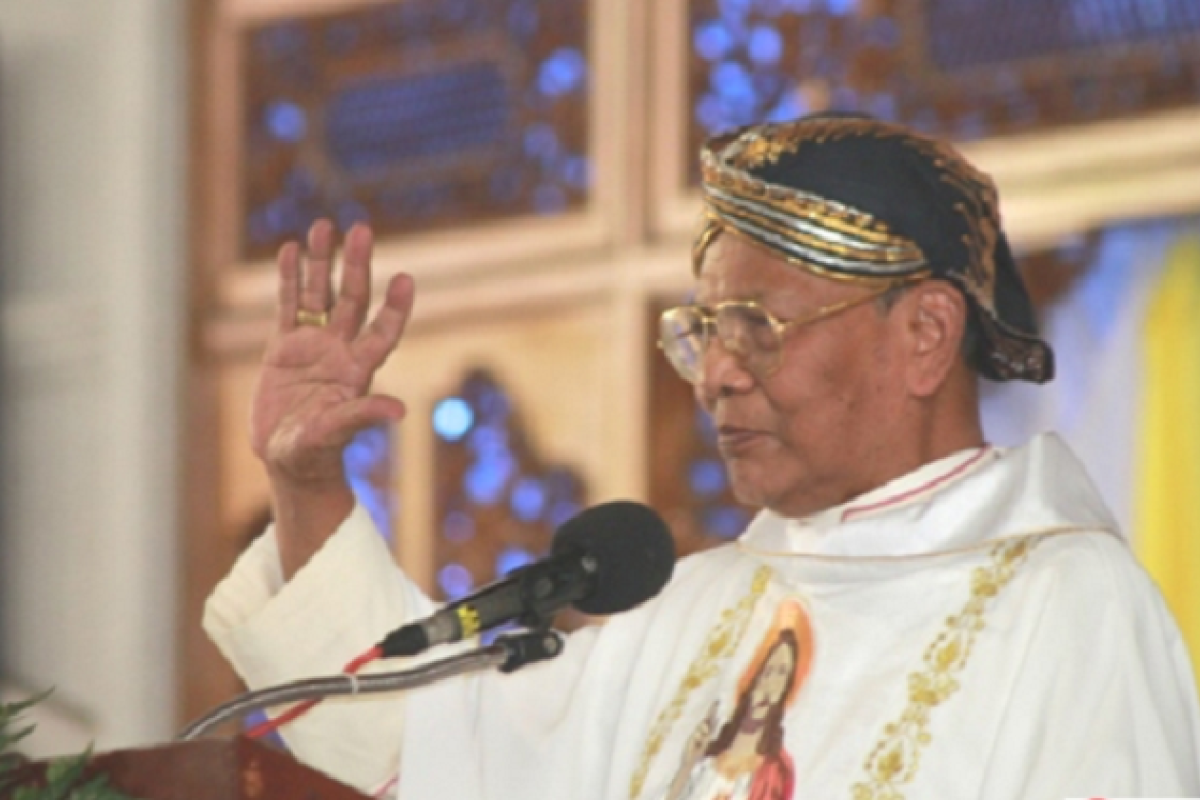 Mgr Julianus Sunarka SJ, Uskup Emeritus  Keuskupan Purwokerto meninggal dunia