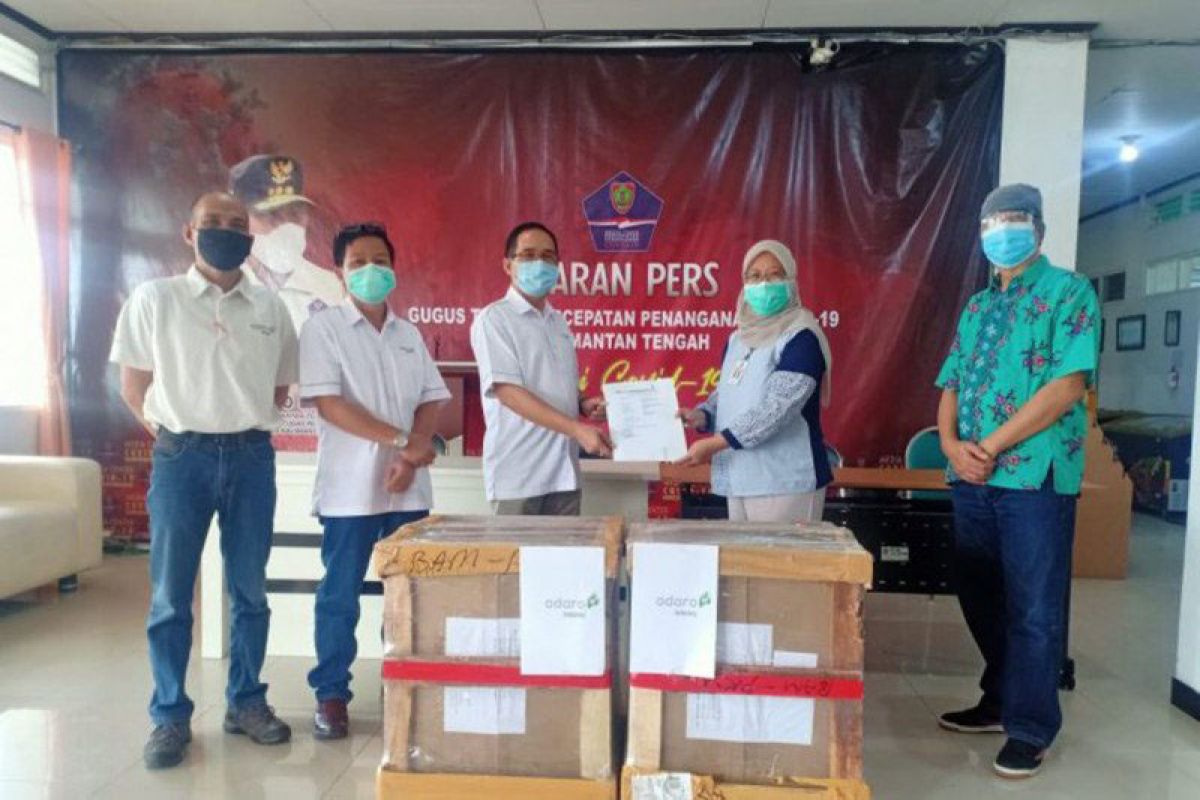 Adaro MetCoal helps Palangkaraya Hospital with ventilators