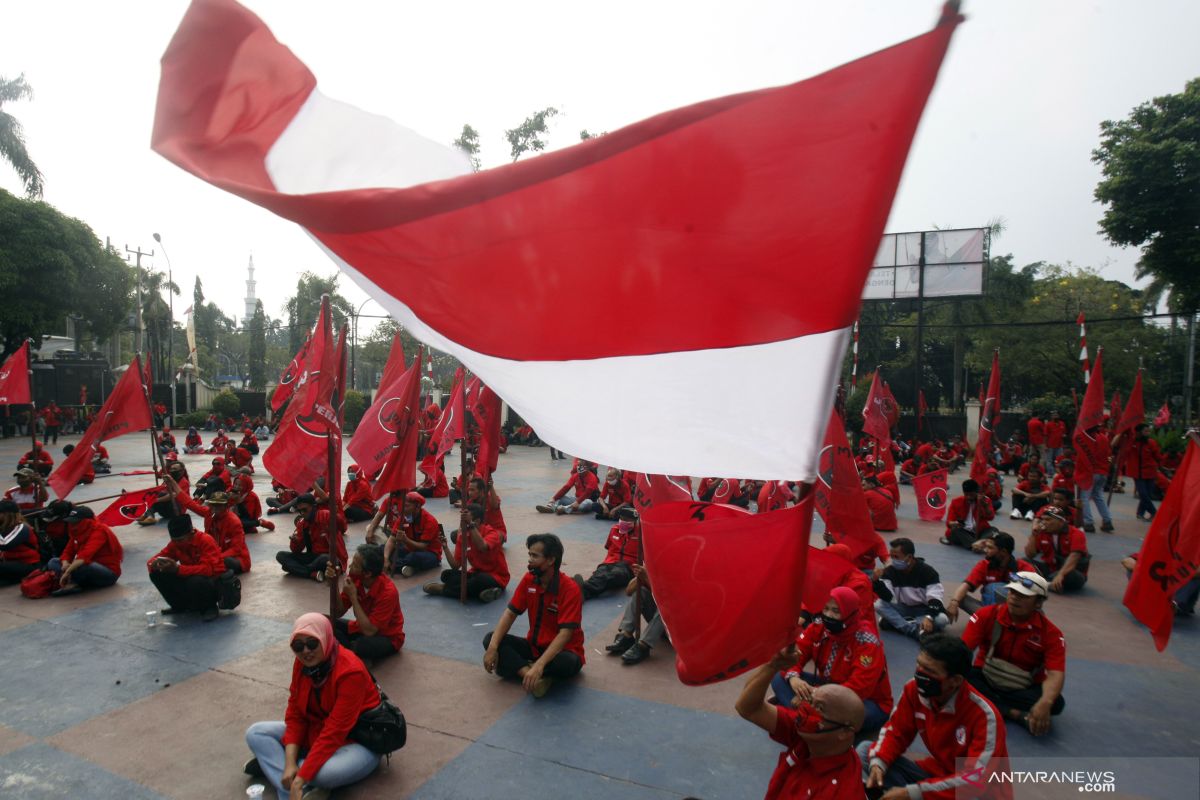 Ulama dan Kiai Betawi kecam pembakaran bendera PDI Perjuangan