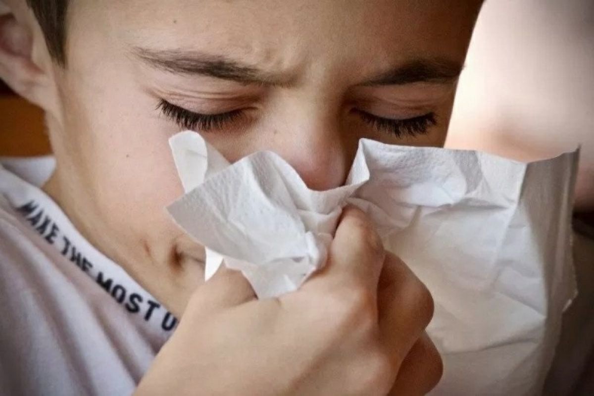 Haruskah menunda vaksinasi ketika anak batuk pilek?