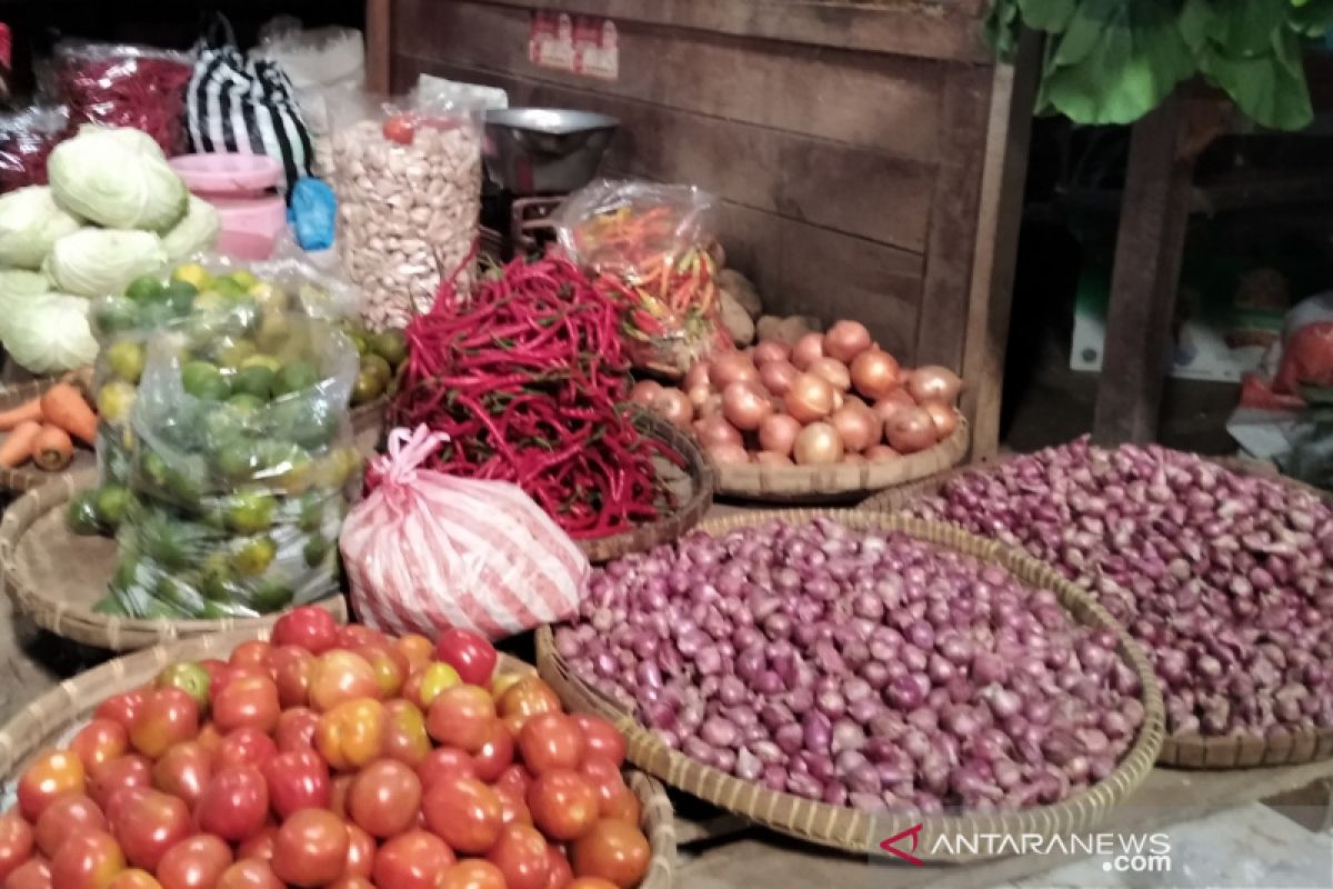 Ganjar instruksikan ASN borong sayuran petani dengan harga layak