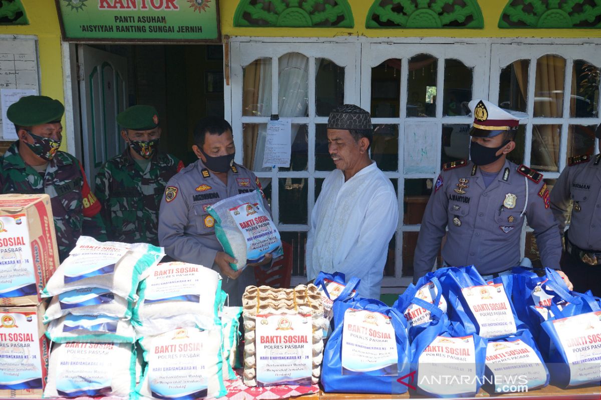 Polres Pasaman Barat selalu hadir buat masyarakat dengan berbagai kegiatan bhakti sosial