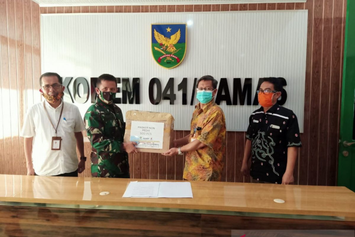 Satgas BUMN Bengkulu salurkan 500 masker ke Korem