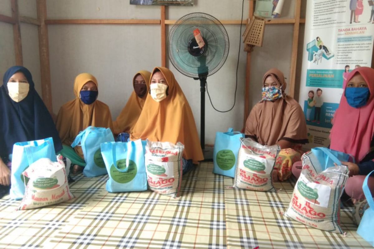 KPKP-ST  bantu kebutuhan pangan perempuan penyintas bencana Donggala