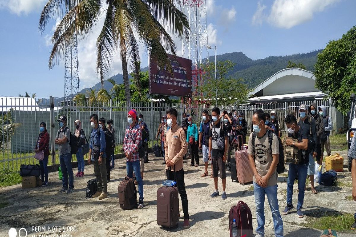 Kasus baru COVID-19 Minahasa dari Pineleng dan Tombariri, 21 kecamatan terpapar