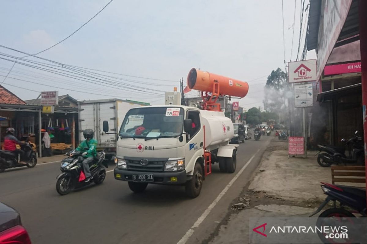 PSBB berakhir, PMI Tangerang gencar lakukan penyemprotan disinfektan