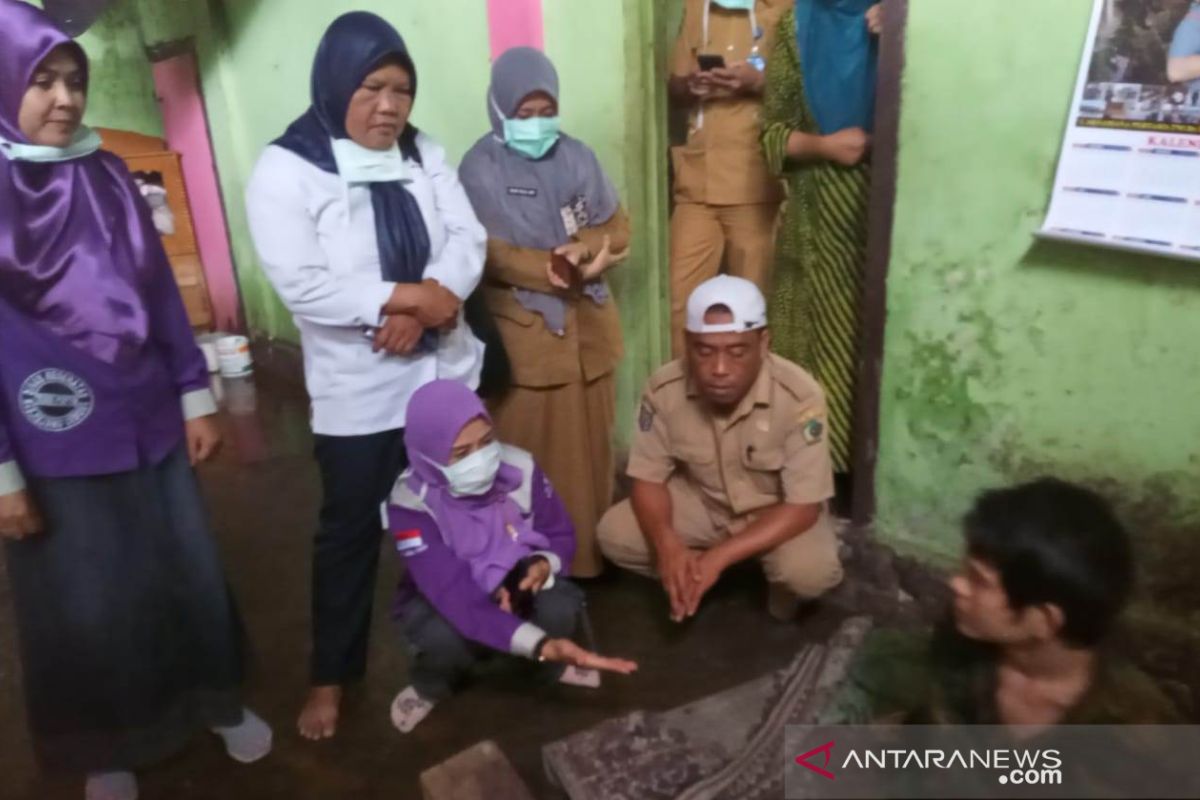 Di Rejang Lebong ditemukan Penderita Orang Gangguan Jiwa dipasung pihak keluarga