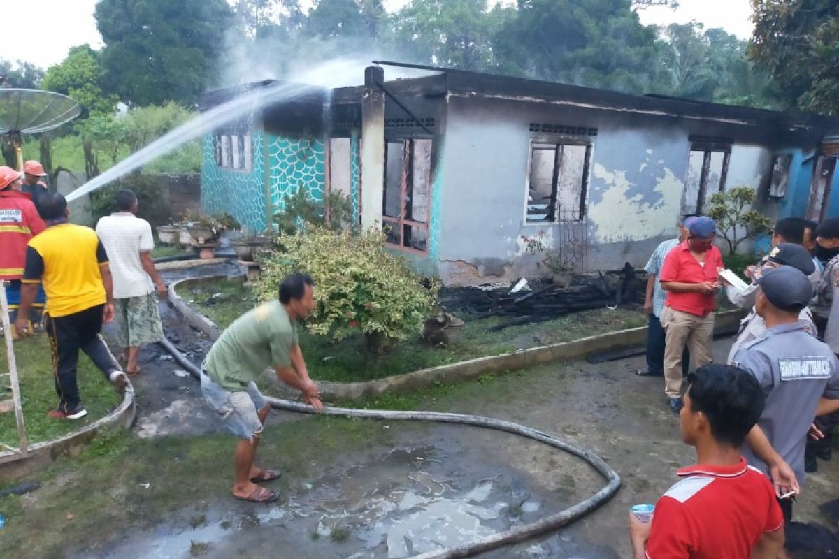 Satu unit rumah musnah terbakar di Bandar Huluan Simalungun