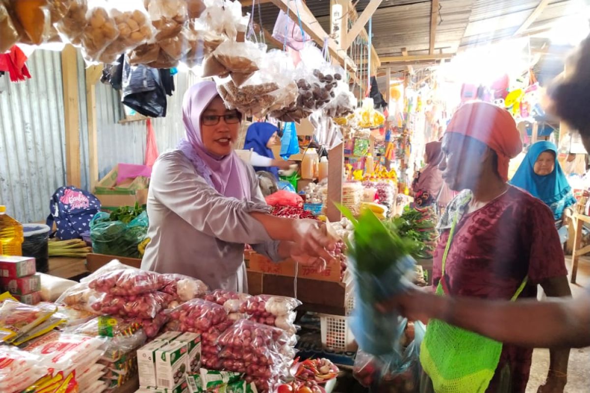 Pelaku usaha di Jayapura mulai disiplin terapkan waktu beraktivitas