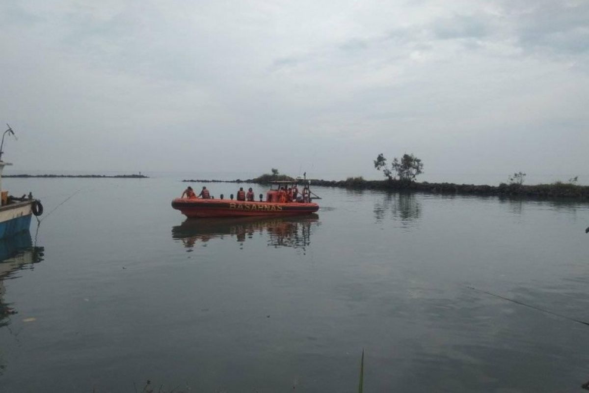 Tim SAR evakuasi jenazah mahasiswa tenggelam di Pulau Manuk