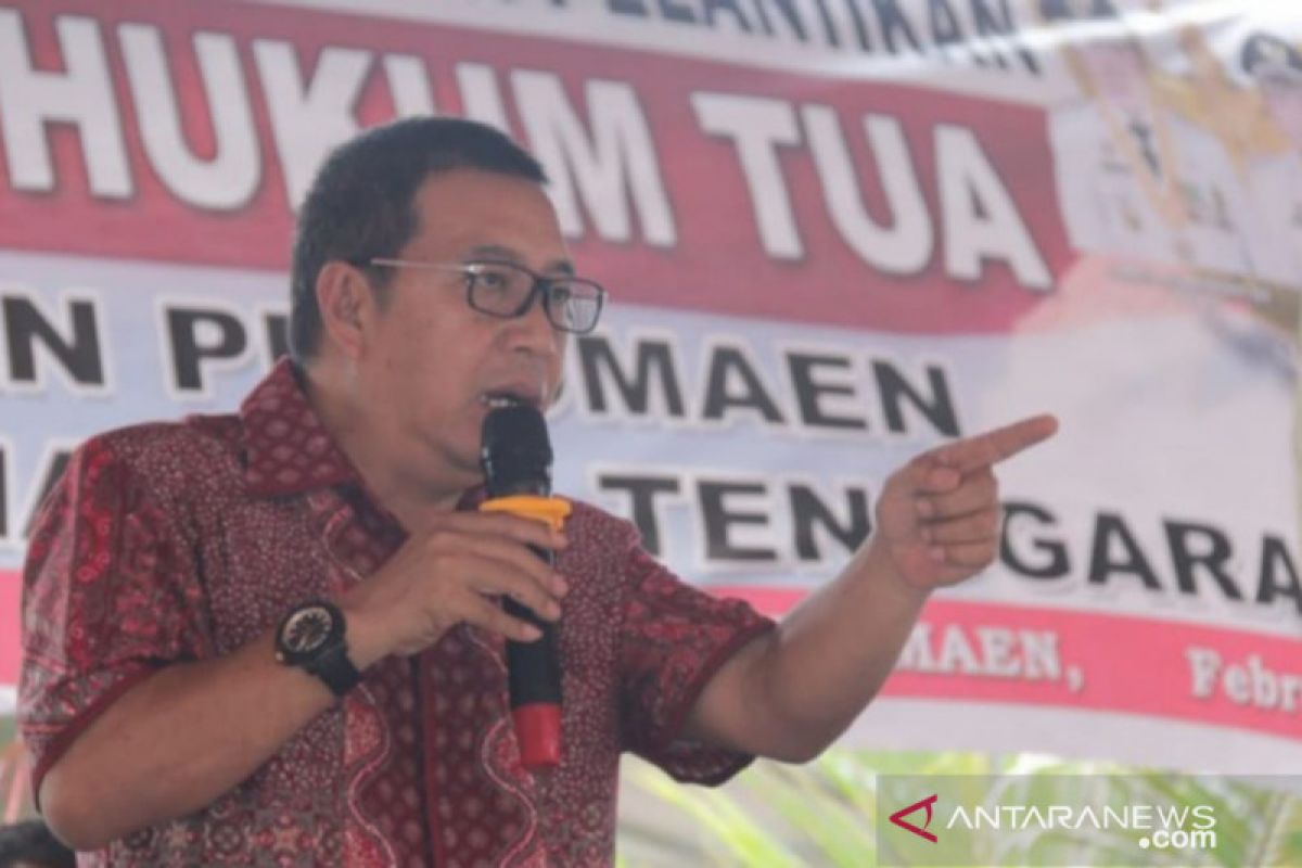 Bupati Minahasa Tenggara ancam berhentikan kepala desa selewengkan bantuan